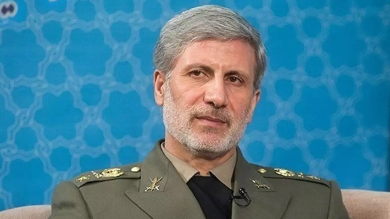 نیل به اهداف عالی در زمینه موشکی را با قدرت در سال ۱۴۰۰ ادامه می‌دهیم