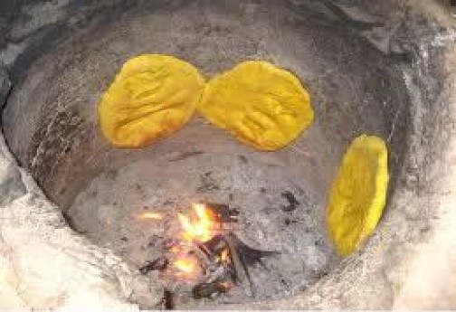 اینجا چرخ زندگی با دستان هنرمند زنان می چرخد/ نان محلی میراث جاودان زنان خراسان شمالی