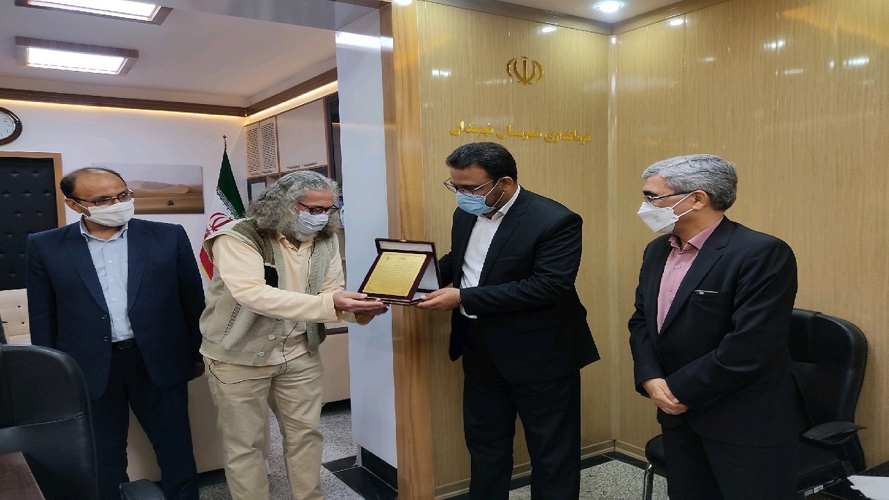 کارفرمایان نمونه نهبندان تجلیل شدند
