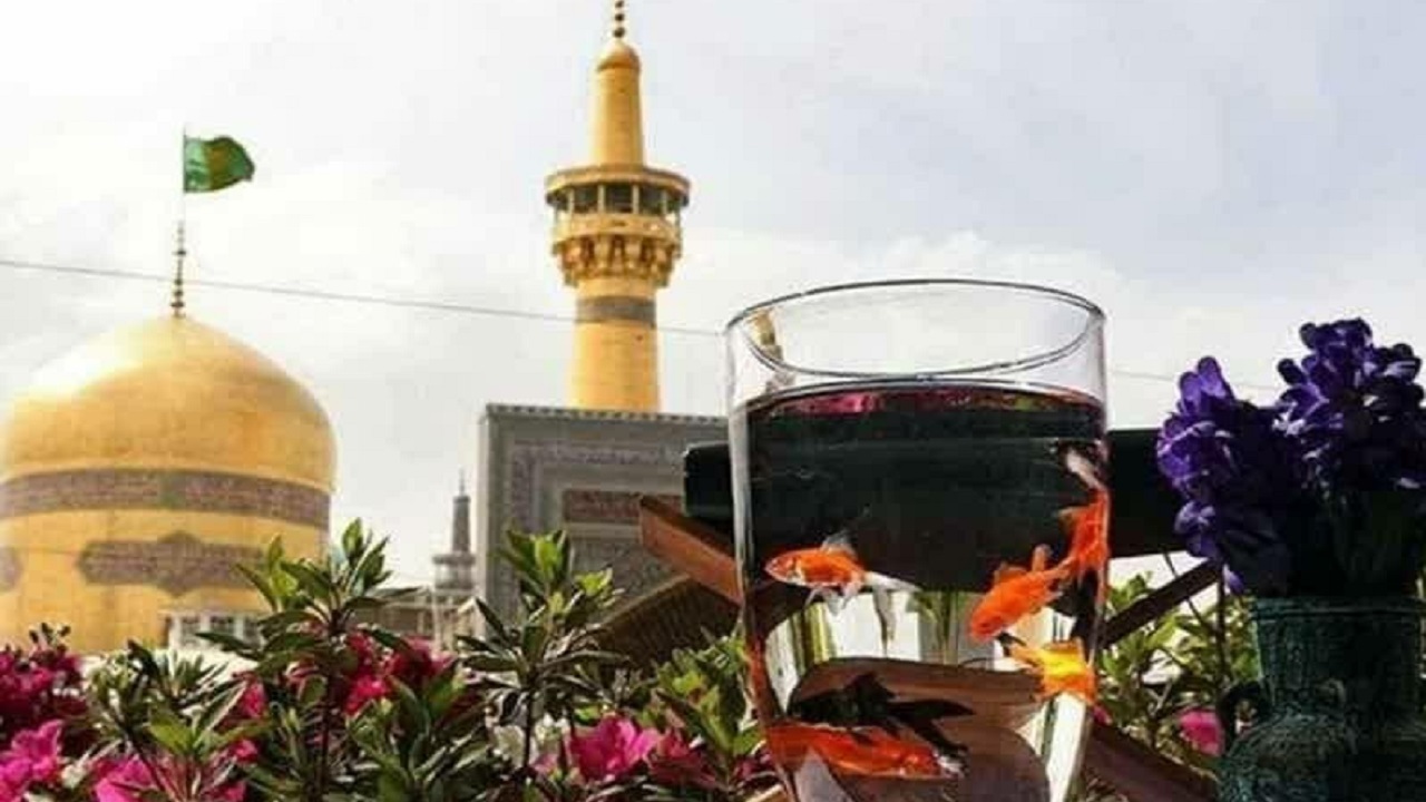 اتصال دل‌های عاشق به حرم شاه خراسان در لحظه تحویل سال ۱۴۰۰