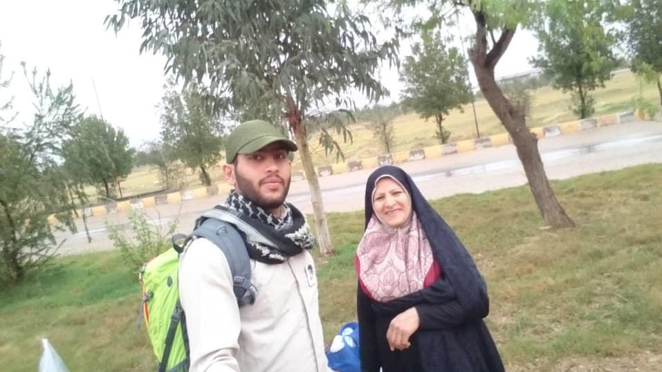 ژست خداحافظی در تصاویر یک مدافع حرم/ روضه&zwnj;ای که مادر شهید را آرام کرد+ تصاویر