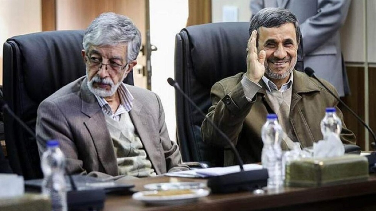 احمدی نژاد دروغ چندش آوری گفت؛ دست فرح را بوس نکردم/ آقای احمدی‌نژاد آدم ناسپاسی هستی!