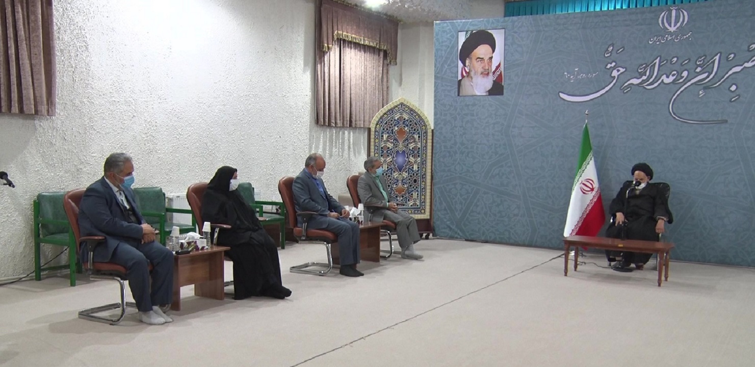 لزوم مدیریت حضور دانش آموزان در فضای مجازی