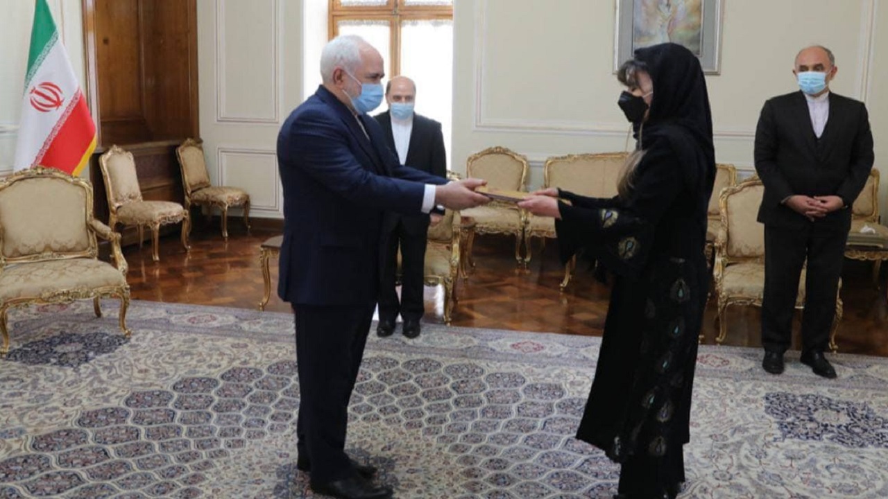 سفیر جدید بولیوی در ایران، استوارنامه خود را تقدیم ظریف کرد
