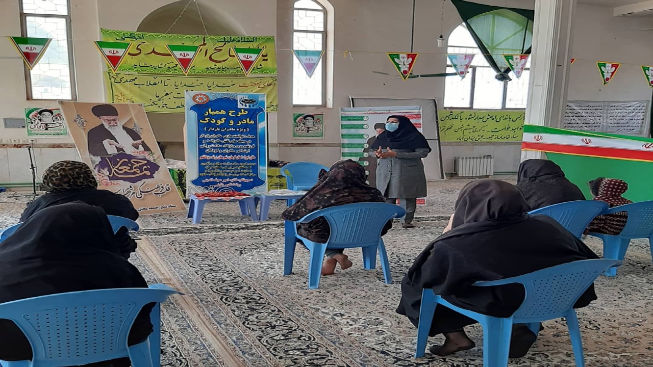 بهره مندی بیش از ۷۰۰ بانوی زرندی از آموزش‌های سلامت روان