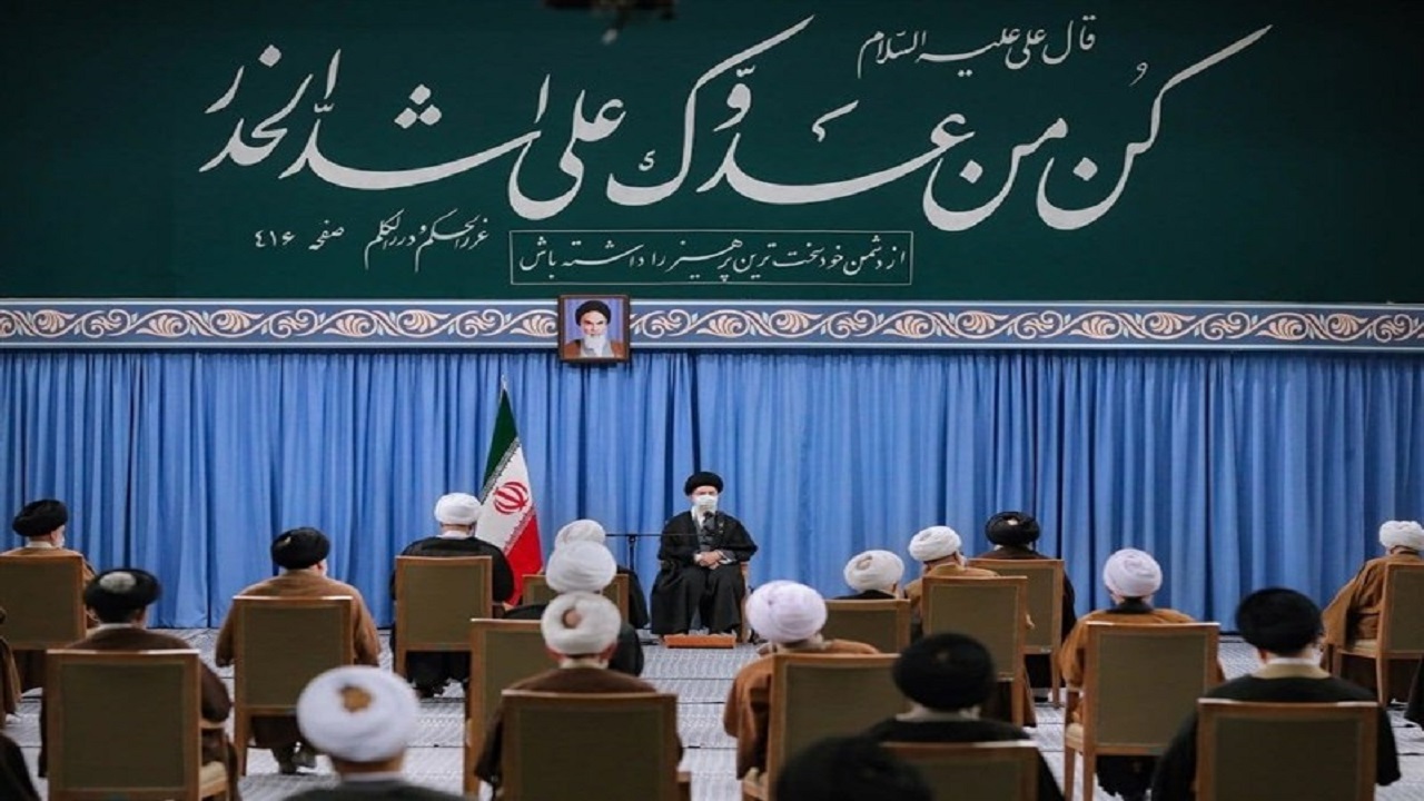 آیه‌ای که امام خامنه‌ای درباره ضرورت "ترک تعهد با دشمن" به آن اشاره کردند
