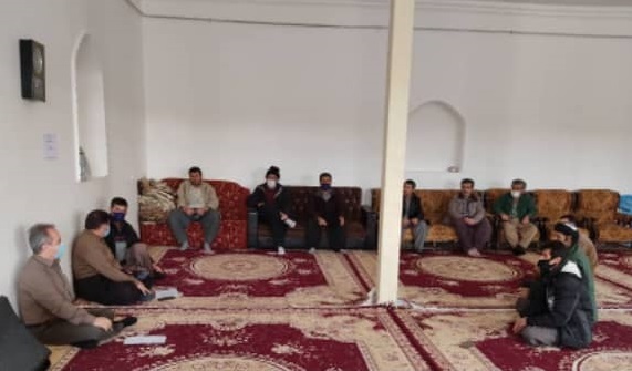 برگزاری کلاس آموزشی تغذیه و کوددهی غلات در روستای خطایی