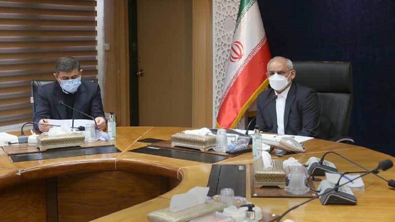 رفع مشکل تراکم دانش‌آموزی در استان البرز باید در دستور کار قرار گیرد
