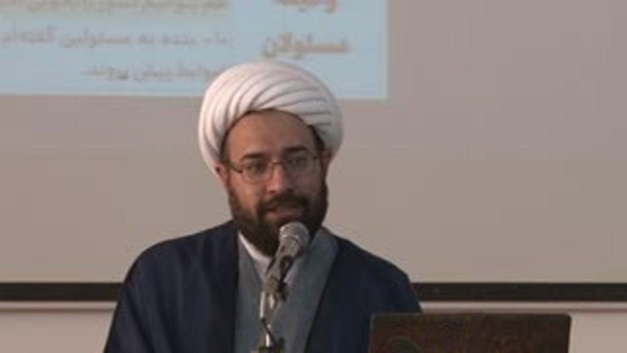 نشست سیاسی بصیرتی رزمندگان لشکر عملیاتی ۱۷ امام علی بن ابی طالب (ع) قم برگزار شد