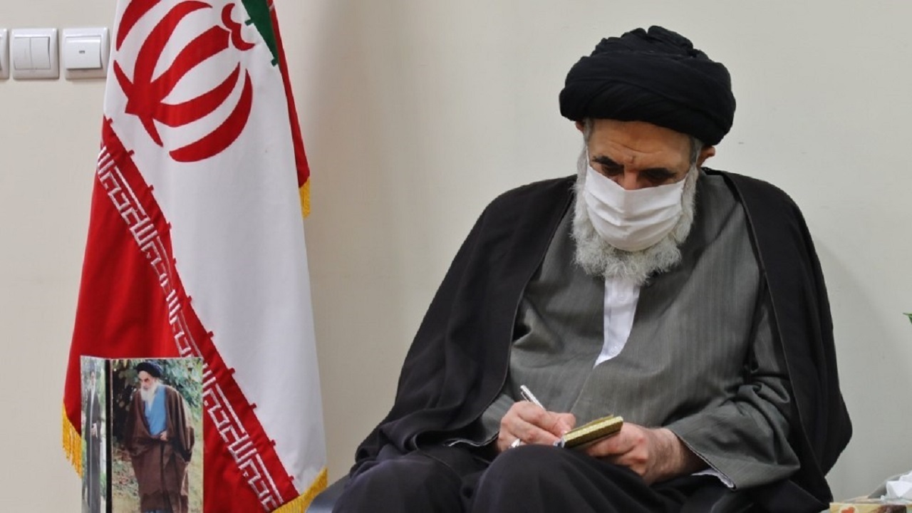 مسئولان امید را در جامعه گسترش دهند/بیانیه گام دوم باید توسط جوانان اجرایی شود