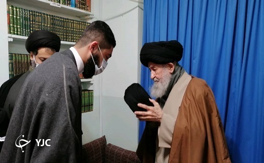 جمعی از طلاب جوان قم معمم شدند جمعی از طلاب جوان قم معمم شدند