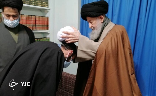 جمعی از طلاب جوان قم معمم شدند جمعی از طلاب جوان قم معمم شدند