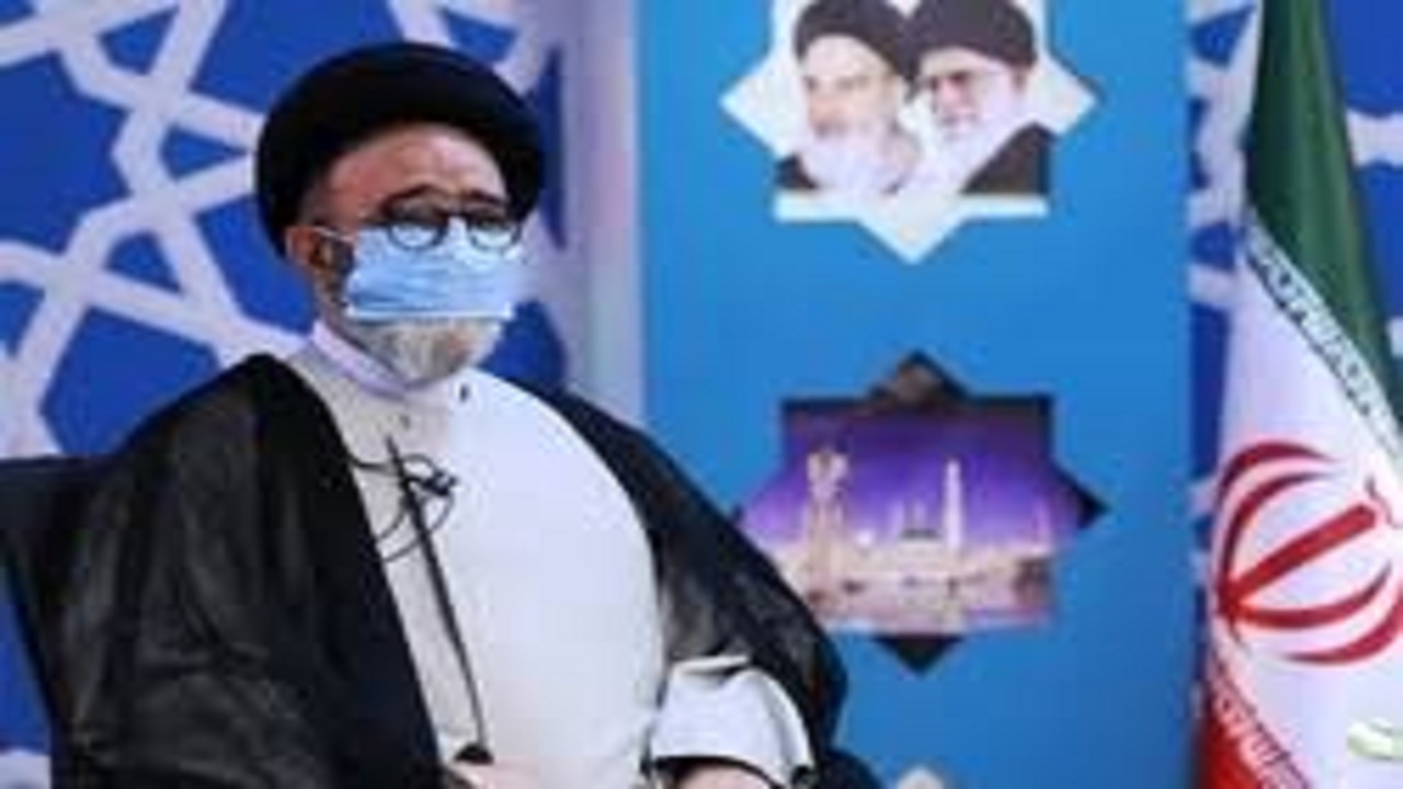 دیدار امام جمعه تبریز با پدران شهدا