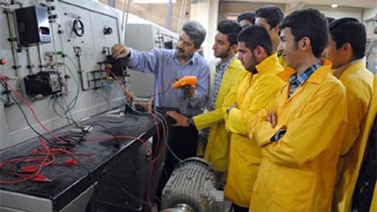 تسهیل در اشتغال ۱۷۰۰ دانشجوی مازندرانی