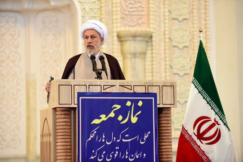 مسئولان اجازه احتکار و گرانی را ندهند