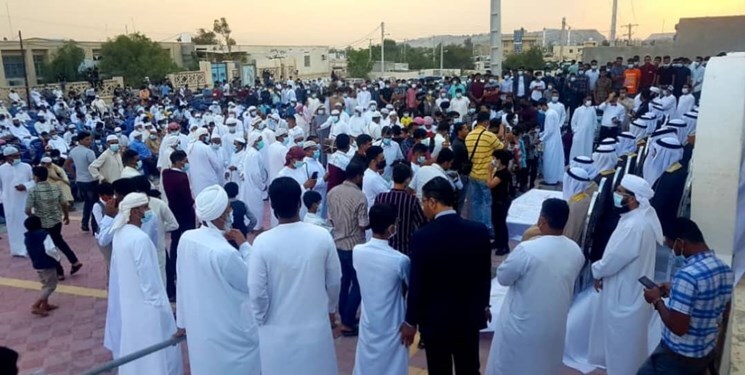 مسئولان محلی: عروسی با چراغ سبز ستاد کرونا!/ شبکه بهداشت قشم: مجوزی نداده&zwnj;ایم +عکس