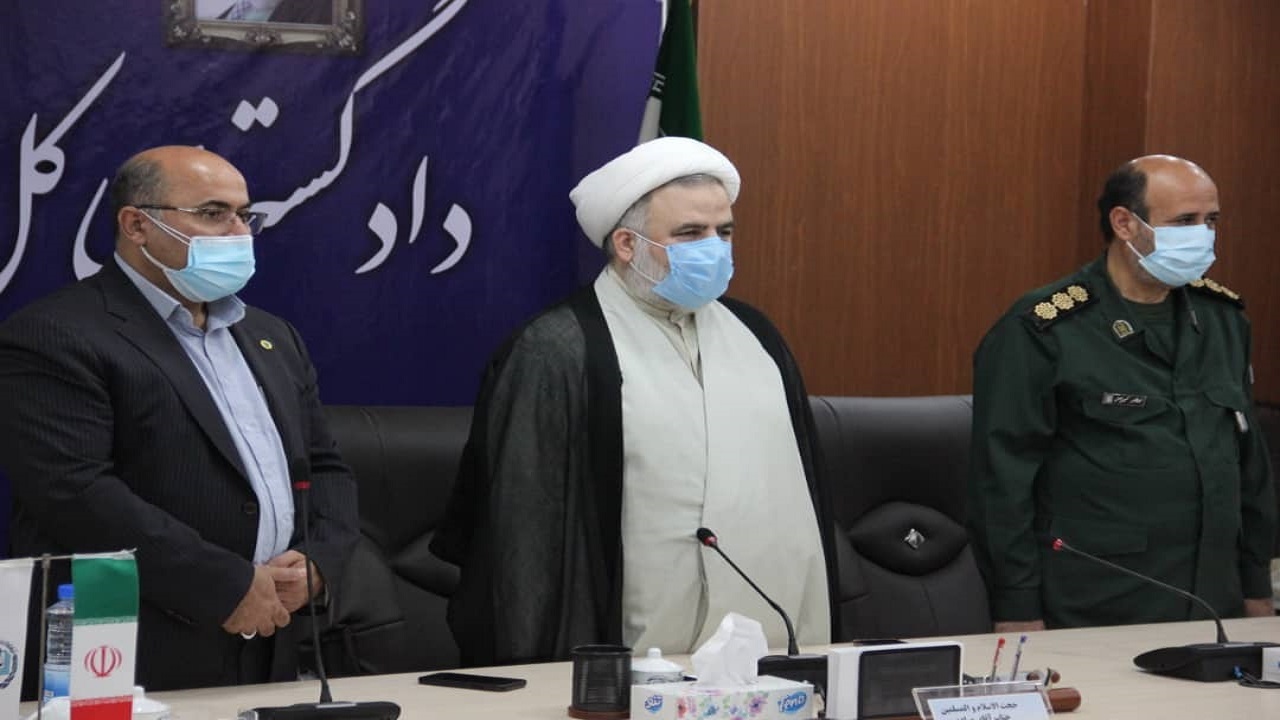 مهمترین وظیفه وکیل مساعدت و همکاری با قضات است