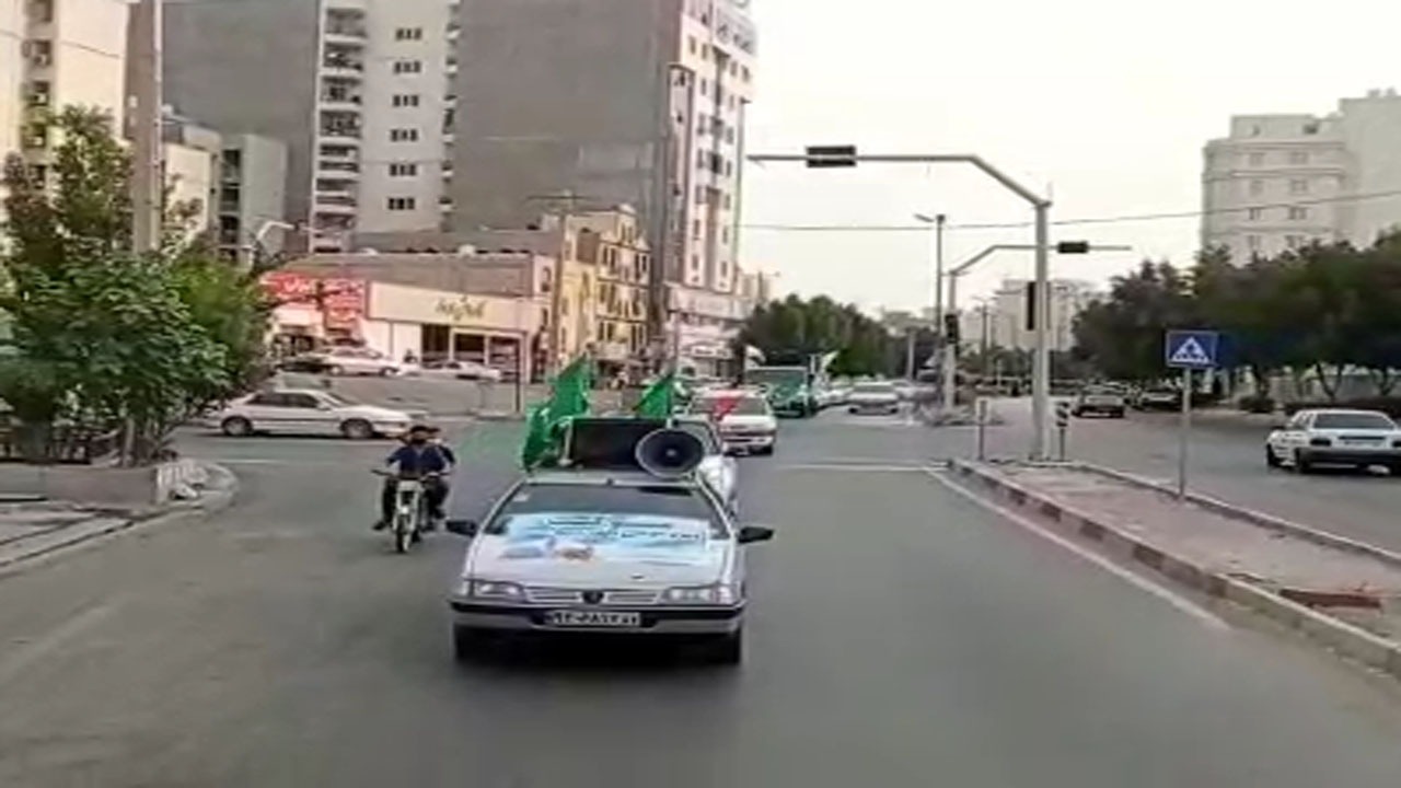 رژه خودرویی به مناسبت ولادت حضرت علی(ع) در بندرعباس + فیلم