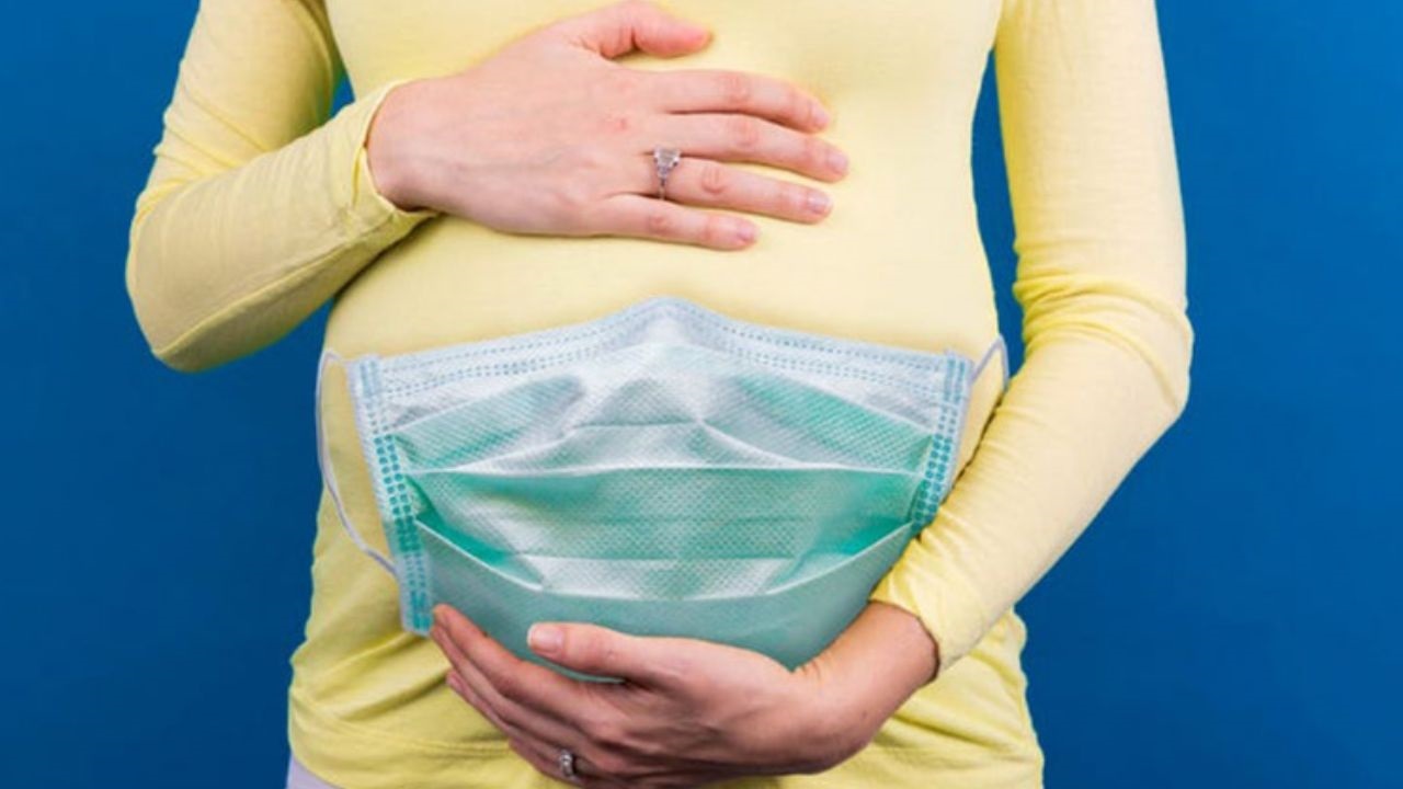 واکسن کرونا برای مادر و جنین مضر نیست/ امکان انتقال ویروس از طریق خون و جفت به جنین
