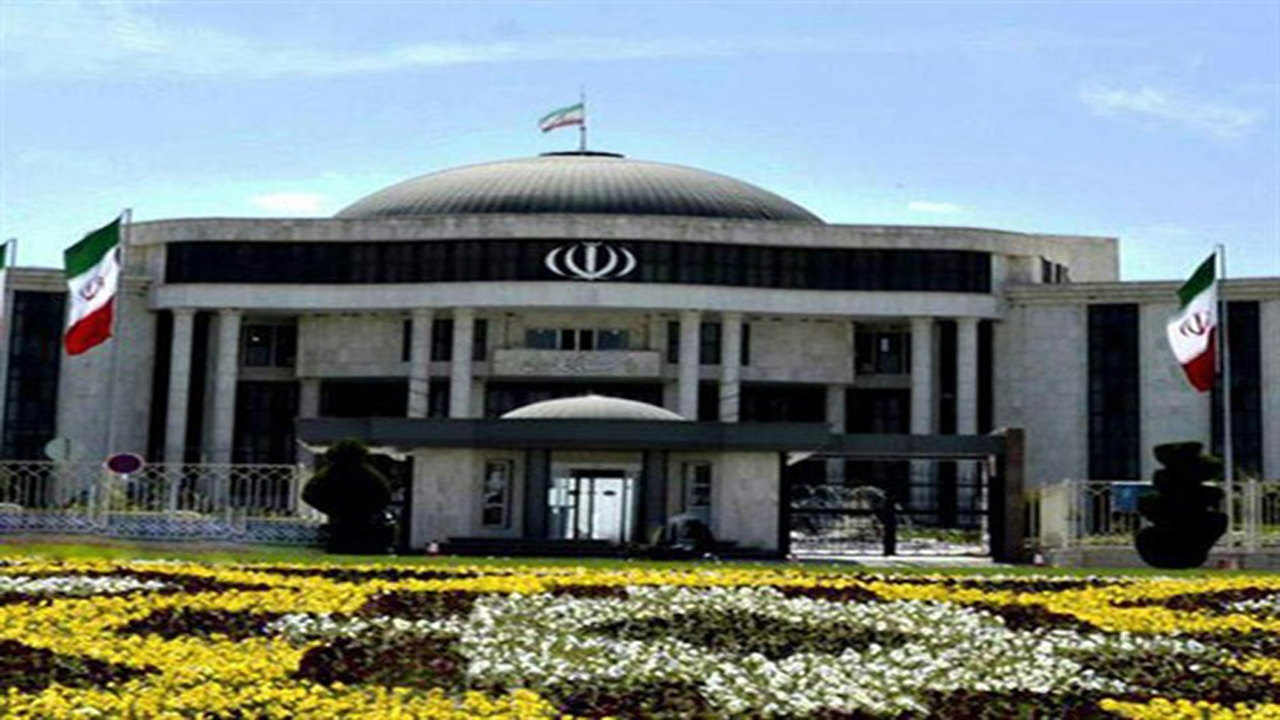 برکناری استاندار گلستان کار درستی بود