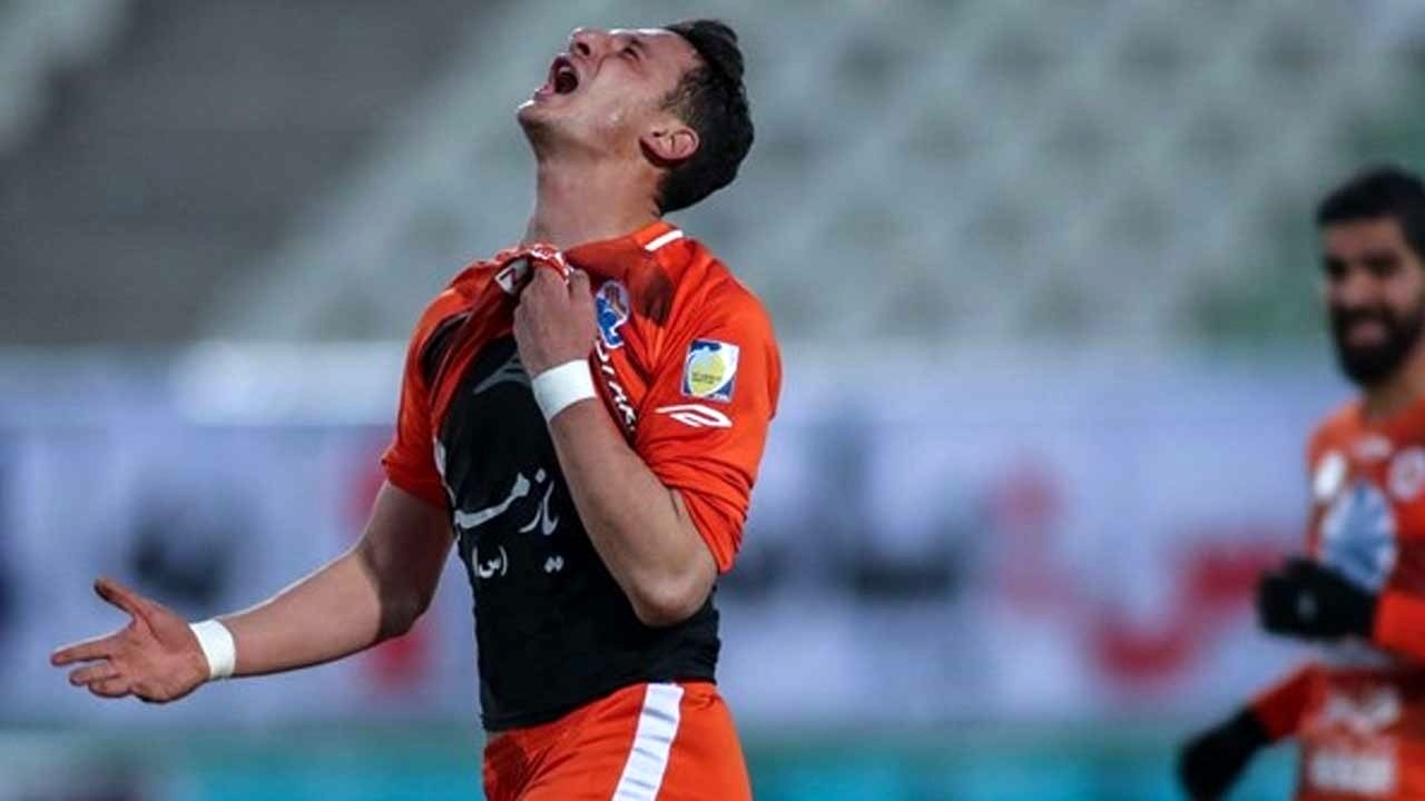 غیبت ادامه دار آرمان رمضانی در تمرین پرسپولیس