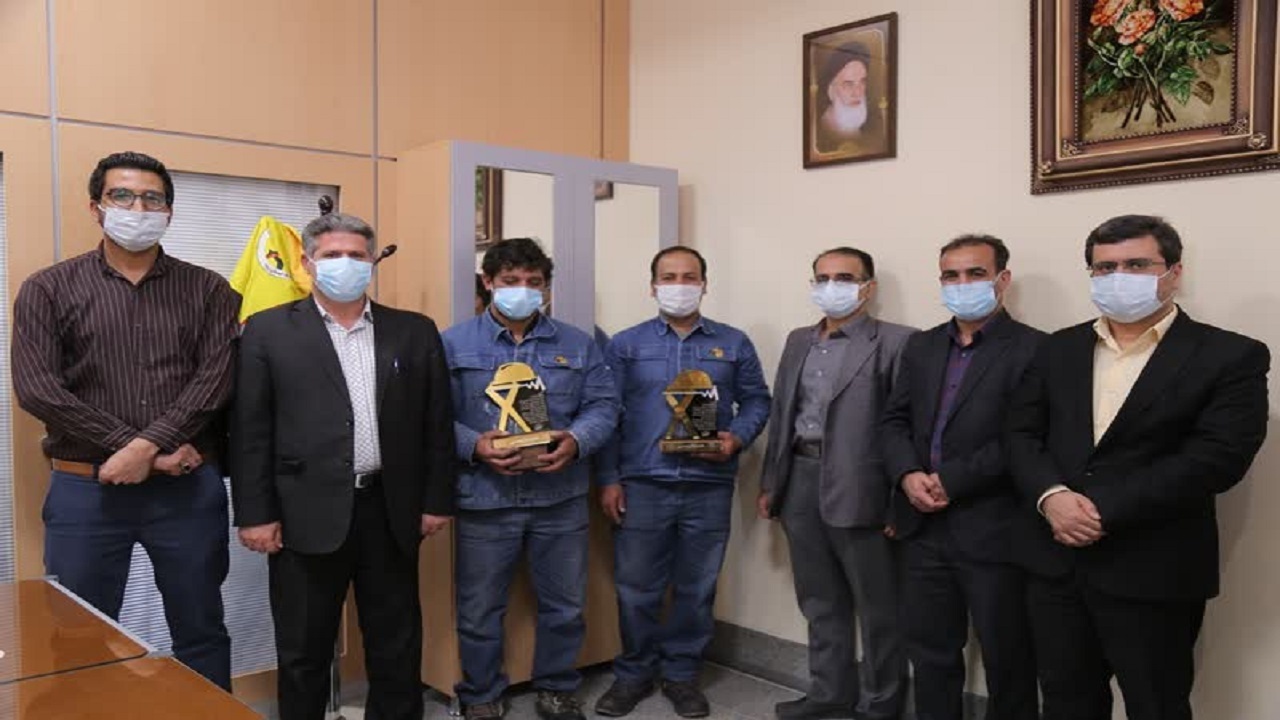 کارگران بازوان توانمند جامعه هستند