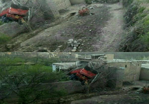 ورود کامیون به منزل روستایی در خراسان شمالی