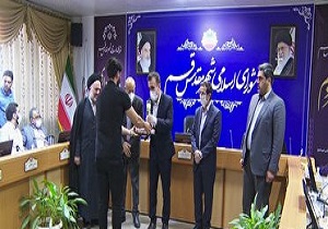 تجلیل از مدافعان سلامت قم