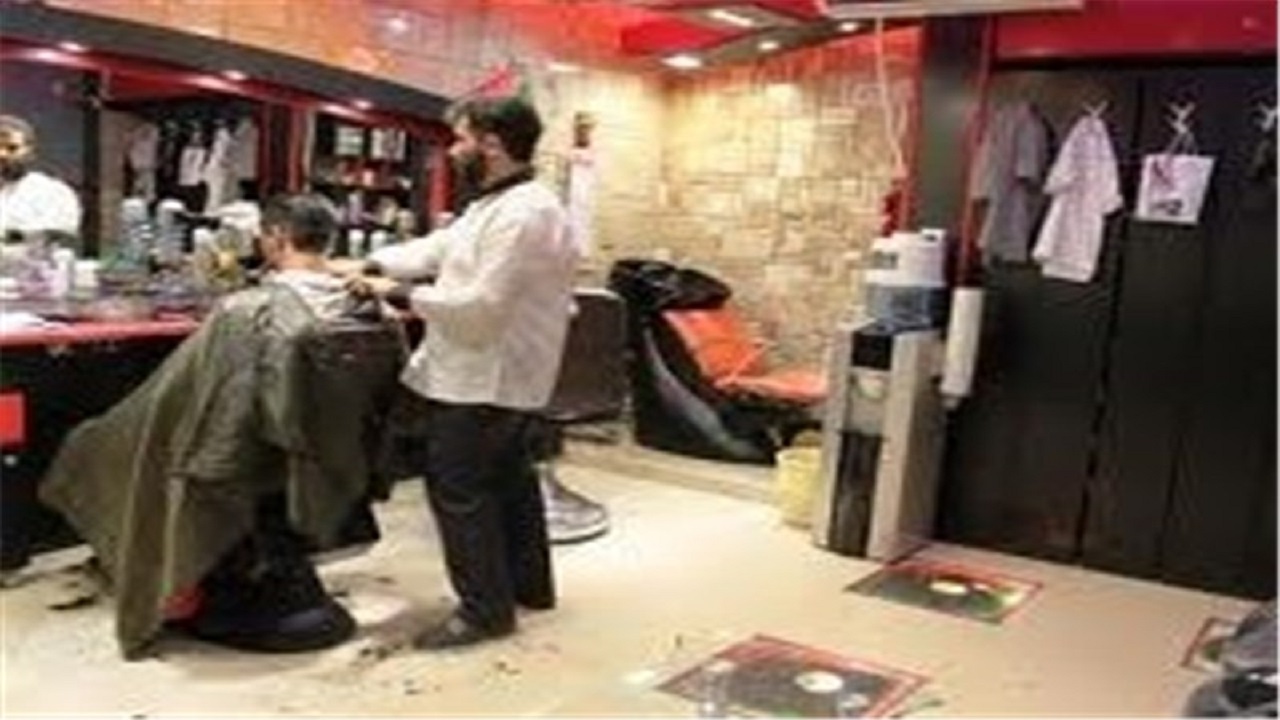 آغاز به کار مجدد آرایشگاه‌های مردانه طبق مصوبه استانی است