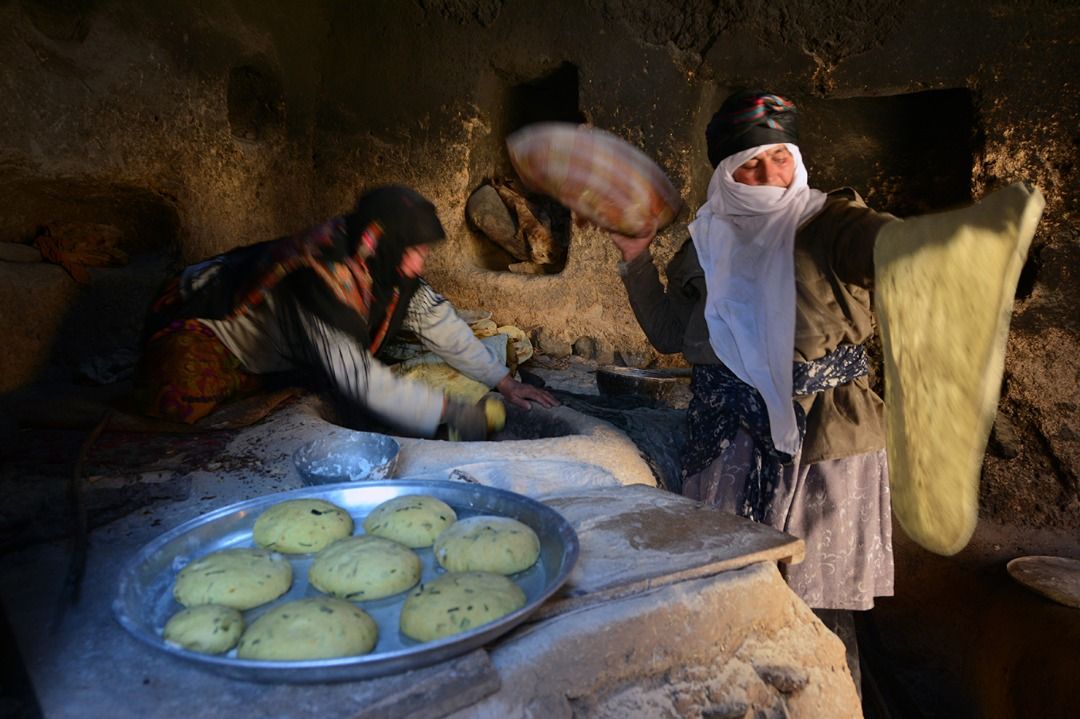 سفری مجازی به شهر ملی ابریشم کشی