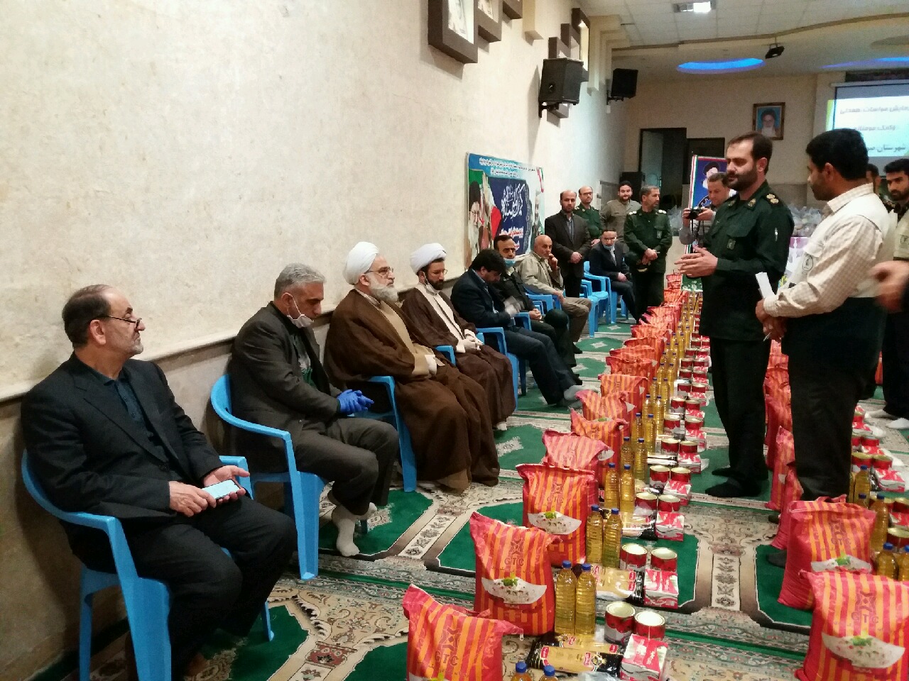 آغاز توزیع بسته&zwnj;های حمایتی اقشار آسیب دیده از تبعات اقتصادی کرونا