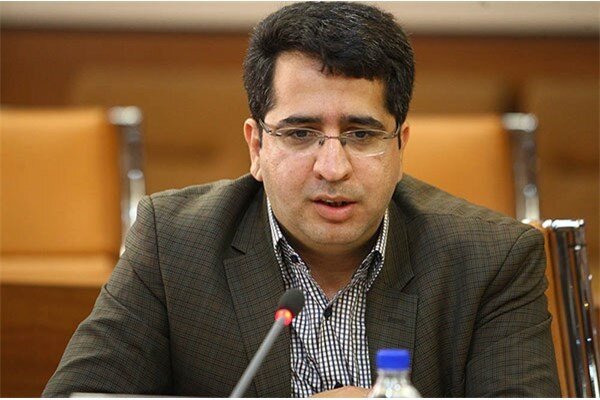 آموزش رعایت فاصله گذاری اجتماعی به اصناف پر مشتری