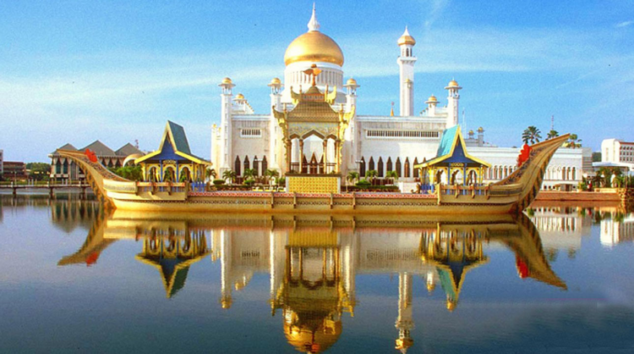 بزرگترین قصر حکومتی دنیا برای چه کسی است؟