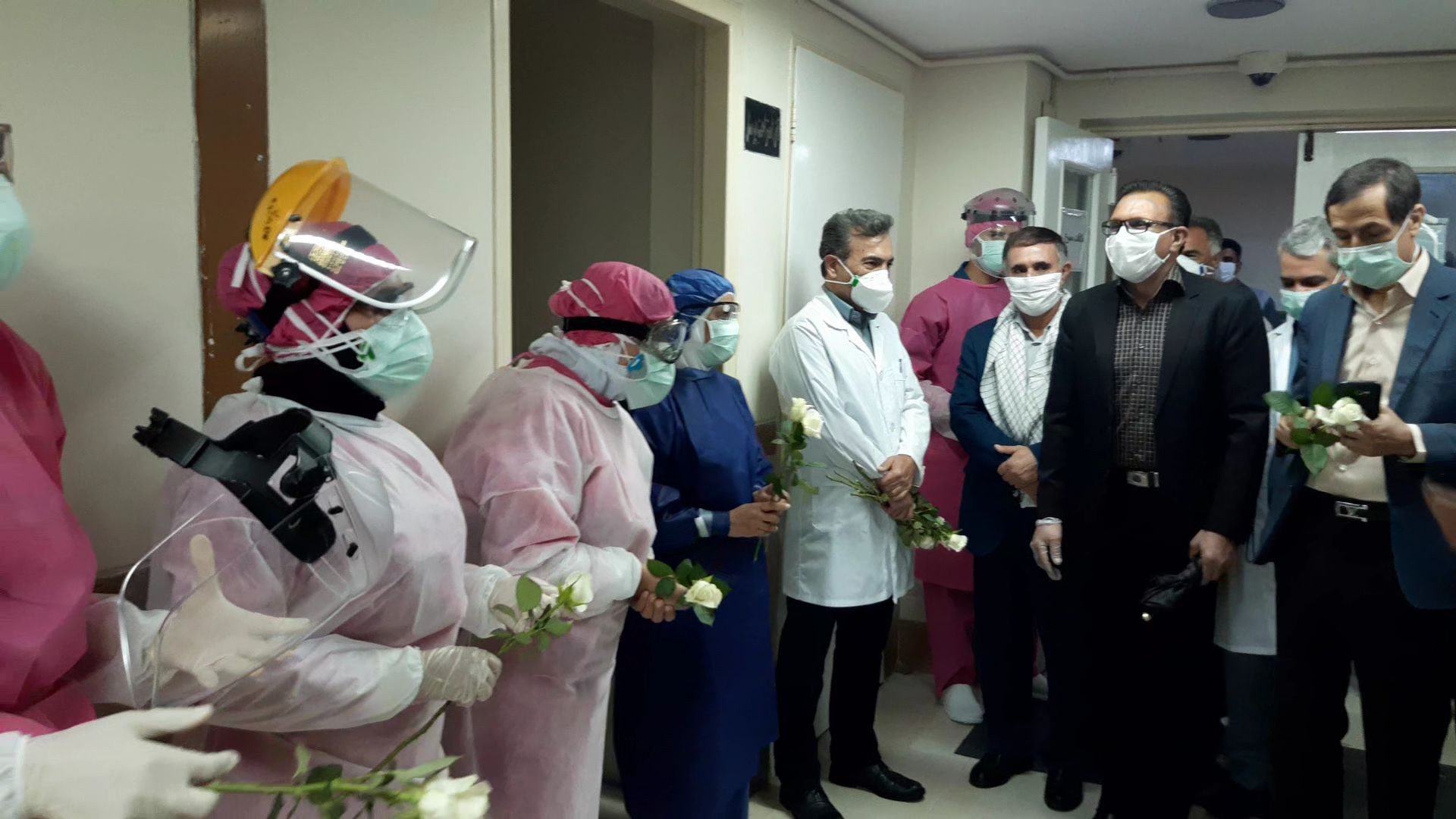 جنگ شبانه روزی پزشکان و پرستاران با ویروس کرونا
