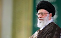 تبریک رهبر انقلاب به مناسبت روز معلم