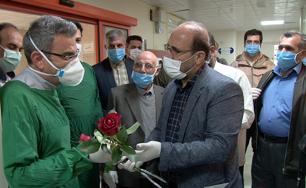 تجلیل مدافعان حرم از مدافعان سلامت در مراغه