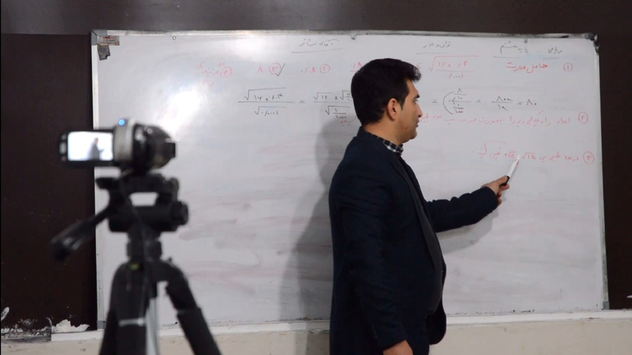 آموزش دانش آموزان تنکابن با ضبط فیلم در مدارس
