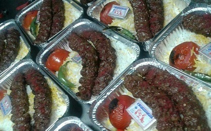 اجرای طرح اطعام مهدوی در روستای قره چبوق بناب