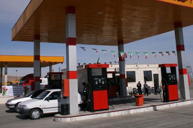 ماجرای وجود آب در بنزین یکی از جایگاه های سوخت ایلام