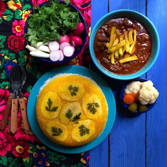 آموزش آشپزی؛ از لاه ماجون و ته دیگ سیب زمینی طرح دار تا باقلوای پاکستانی