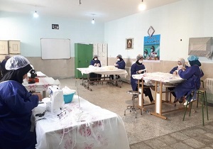بازدید مسئولان از شرکت تعاونی تولیدی پوشاک اندیمشک