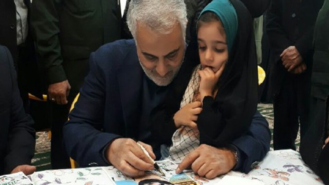 روایتی خواندنی از نصیحت حاج قاسم به همسر یک شهید + تصاویر
