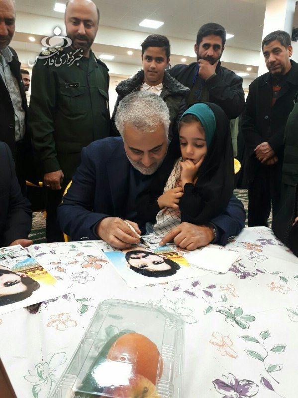 روایتی خواندنی از نصیحت حاج قاسم به همسر یک شهید + تصاویر
