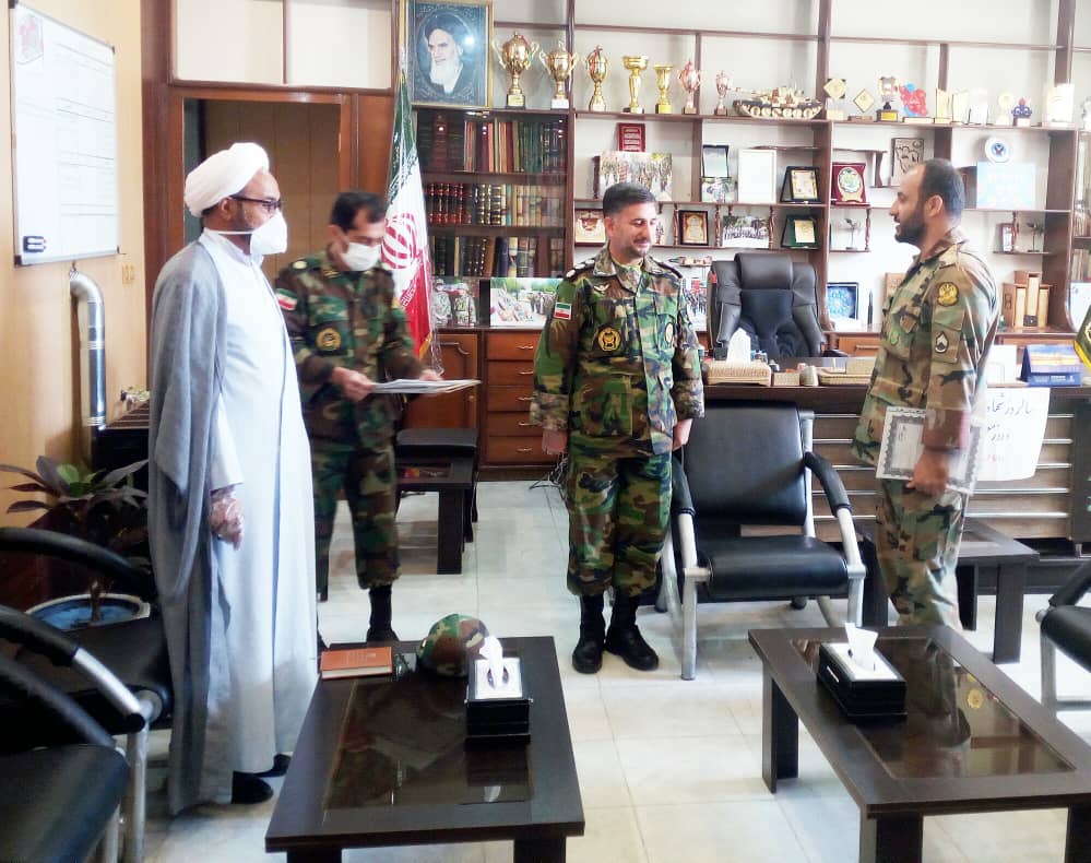 معلمان قرآن تیپ ۳۷ زرهی تجلیل شدند