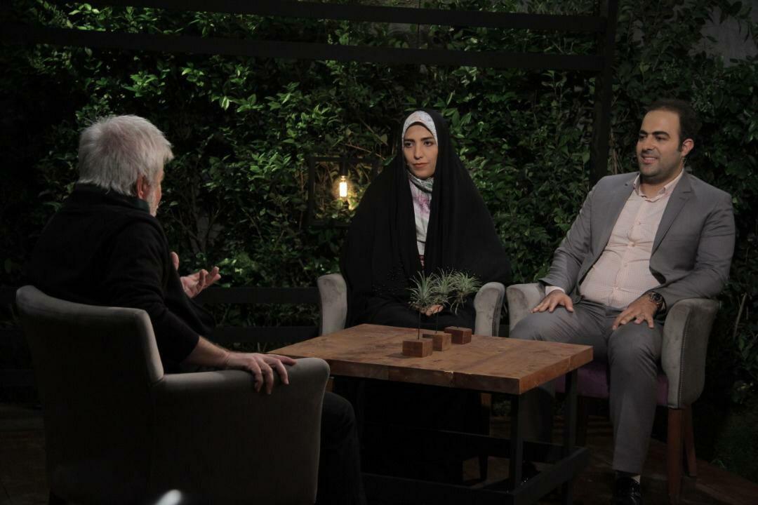 زوج پرستاری که شب عروسی‌ را در کنار بیماران کرونایی بودند