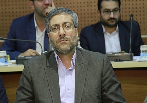 پروژه ۳۰۰۰ مترمربع سنگ‌فرش در پیاده راه خیابان ارم و انقلاب در حال اجرا است