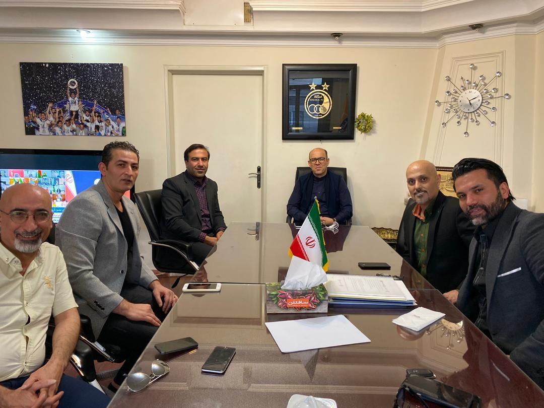 نشست پیشکسوتان استقلال با مدیرعامل
