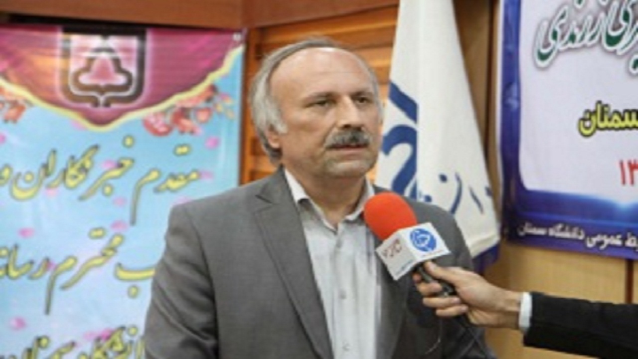 اهداء دستگاه تجهیزات پزشکی به دانشگاه علوم پزشکی سمنان