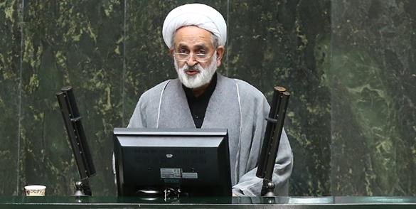 لزوم توجه به مصوبات شورای عالی آب و مشکلات زاینده رود