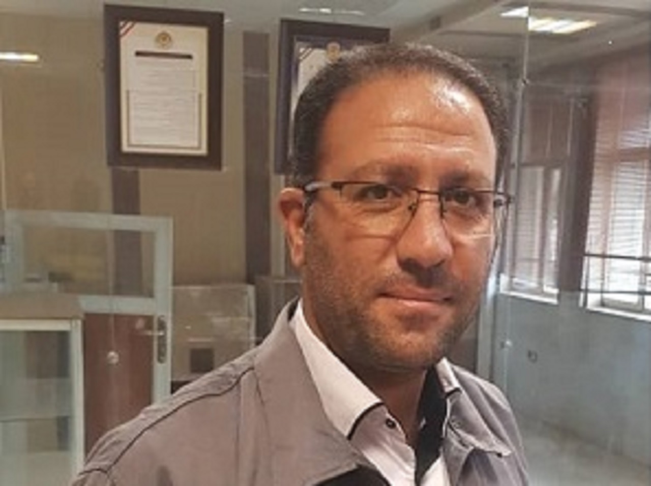 پستچی امانتدار شش میلیارد ریال چک را به صاحبش بازگرداند